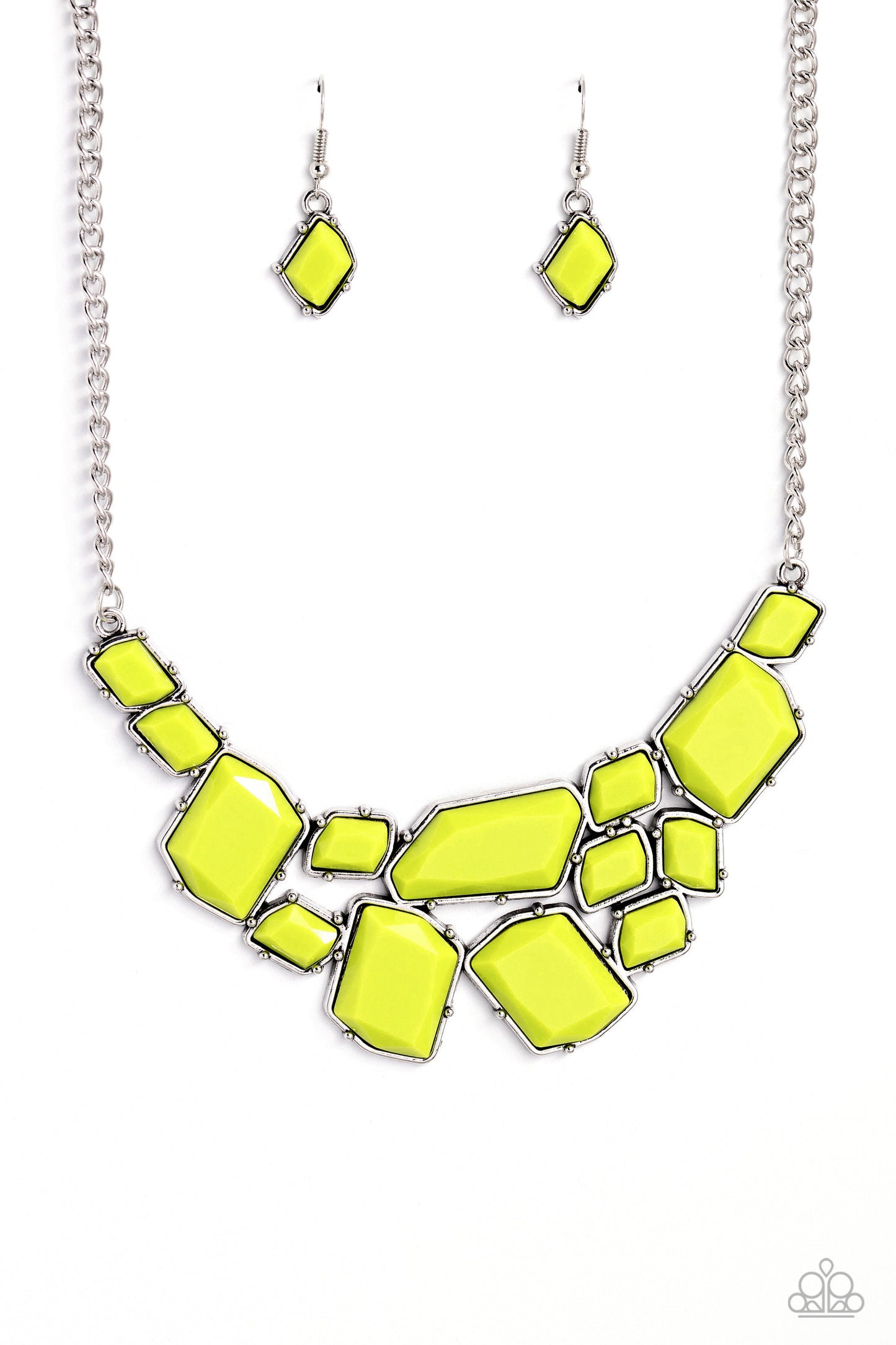 Energetic Embers - Green Necklace-Paparazzi